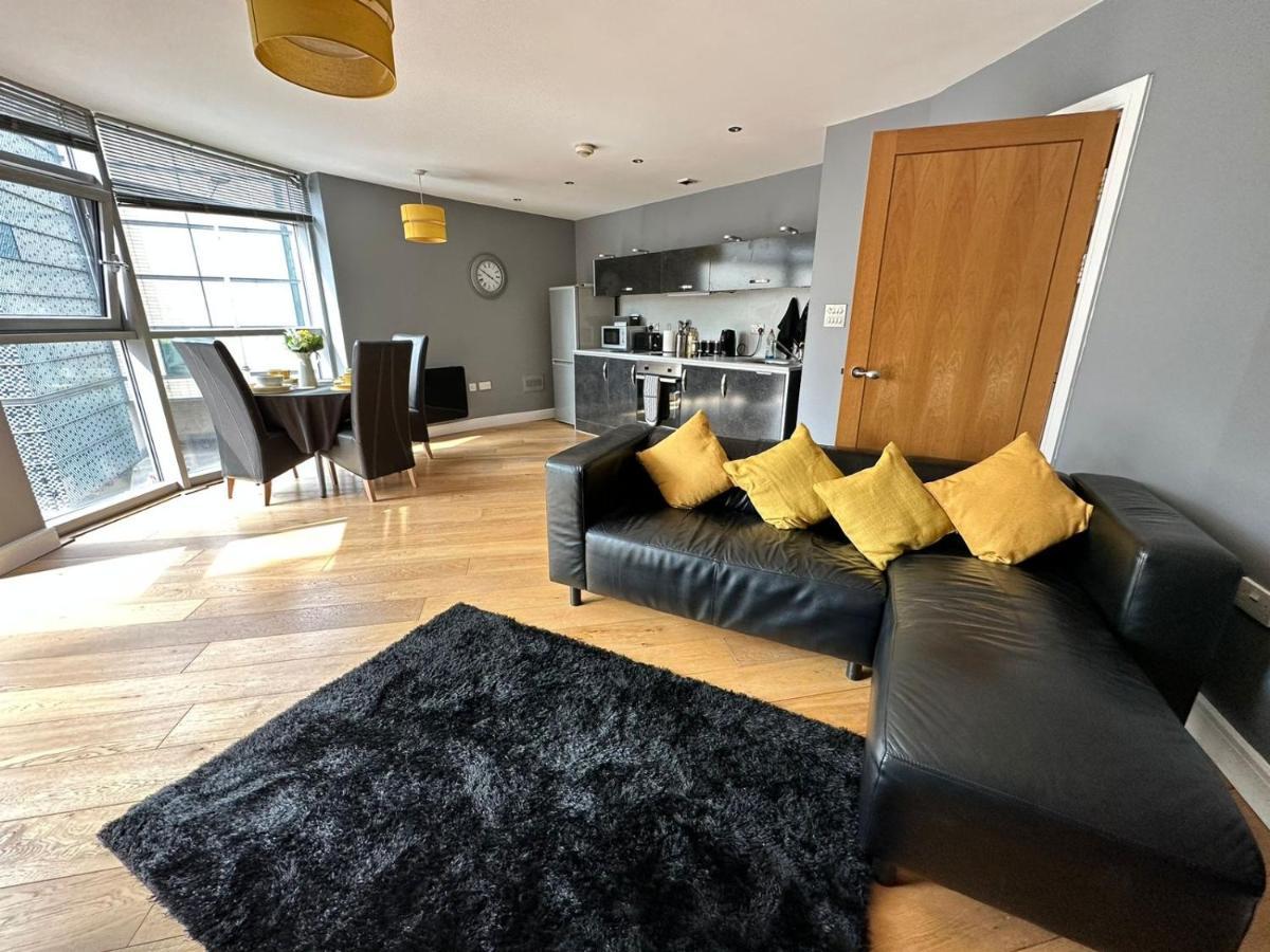 Fantastic And Modern Centre Flat With Free Parking! Appartamento